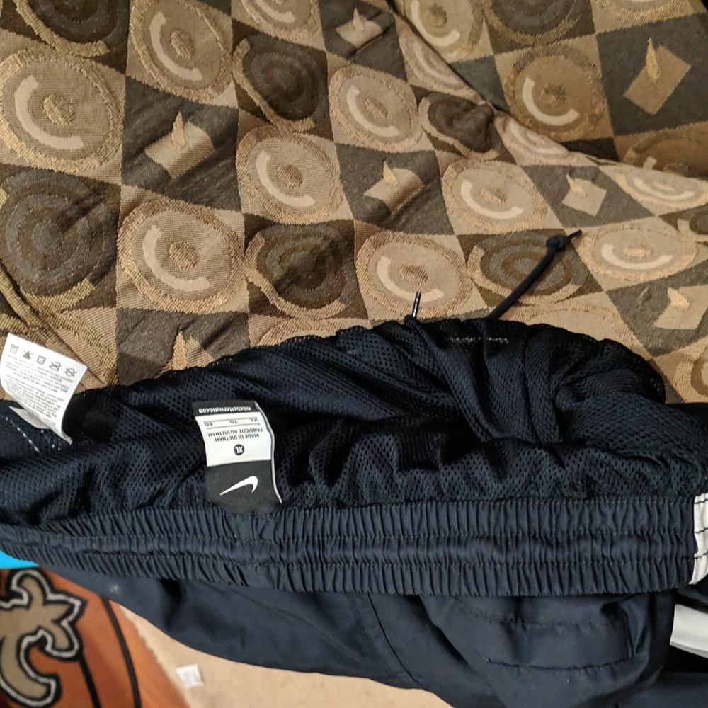 Jogging pants - Picture 3 of 3